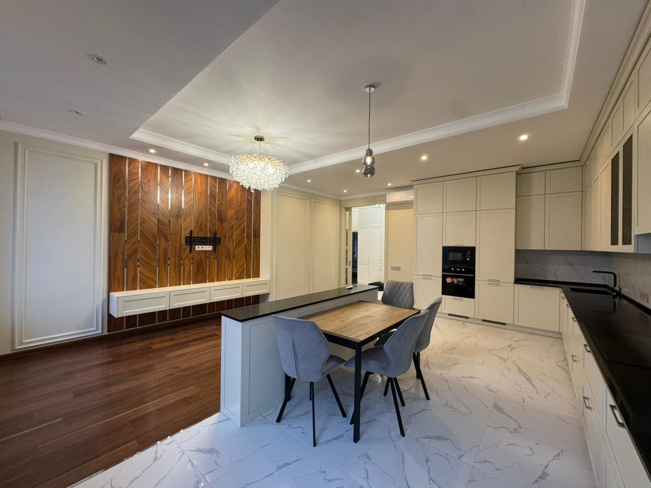 Москва Новоалексеевская ул.